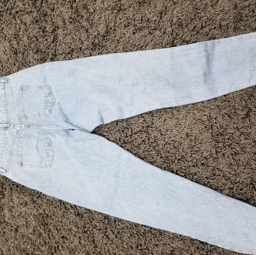 Jeans - Picture 2 of 3